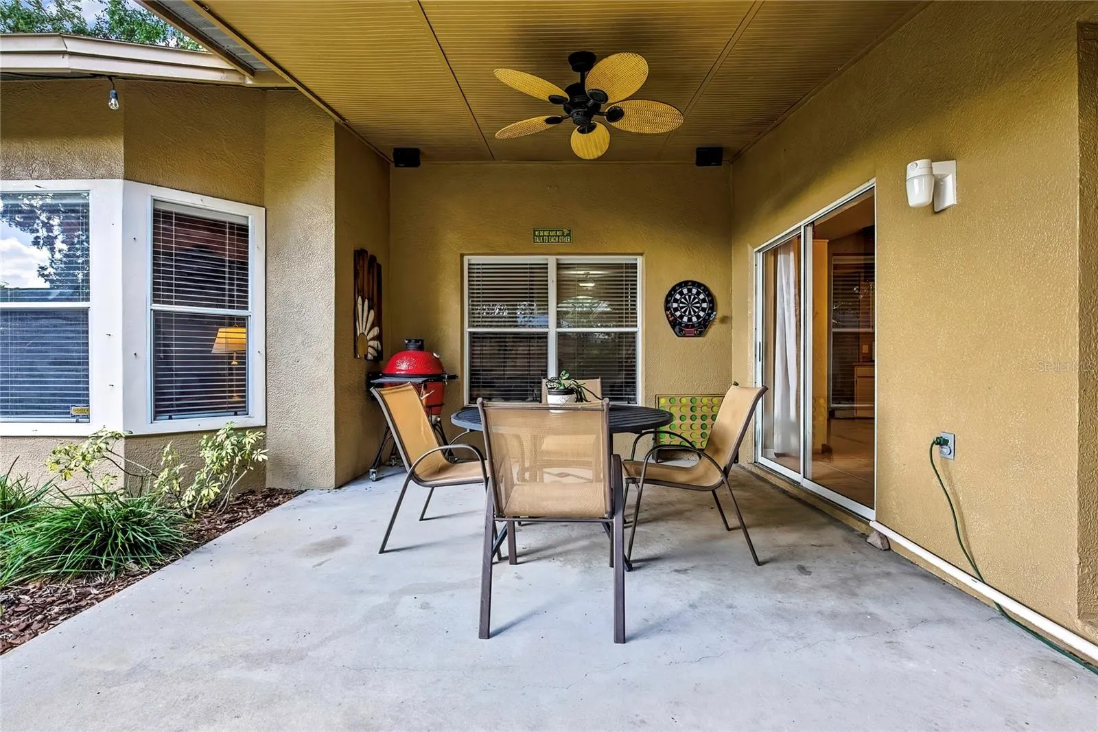 18401 DEBONAIR PL