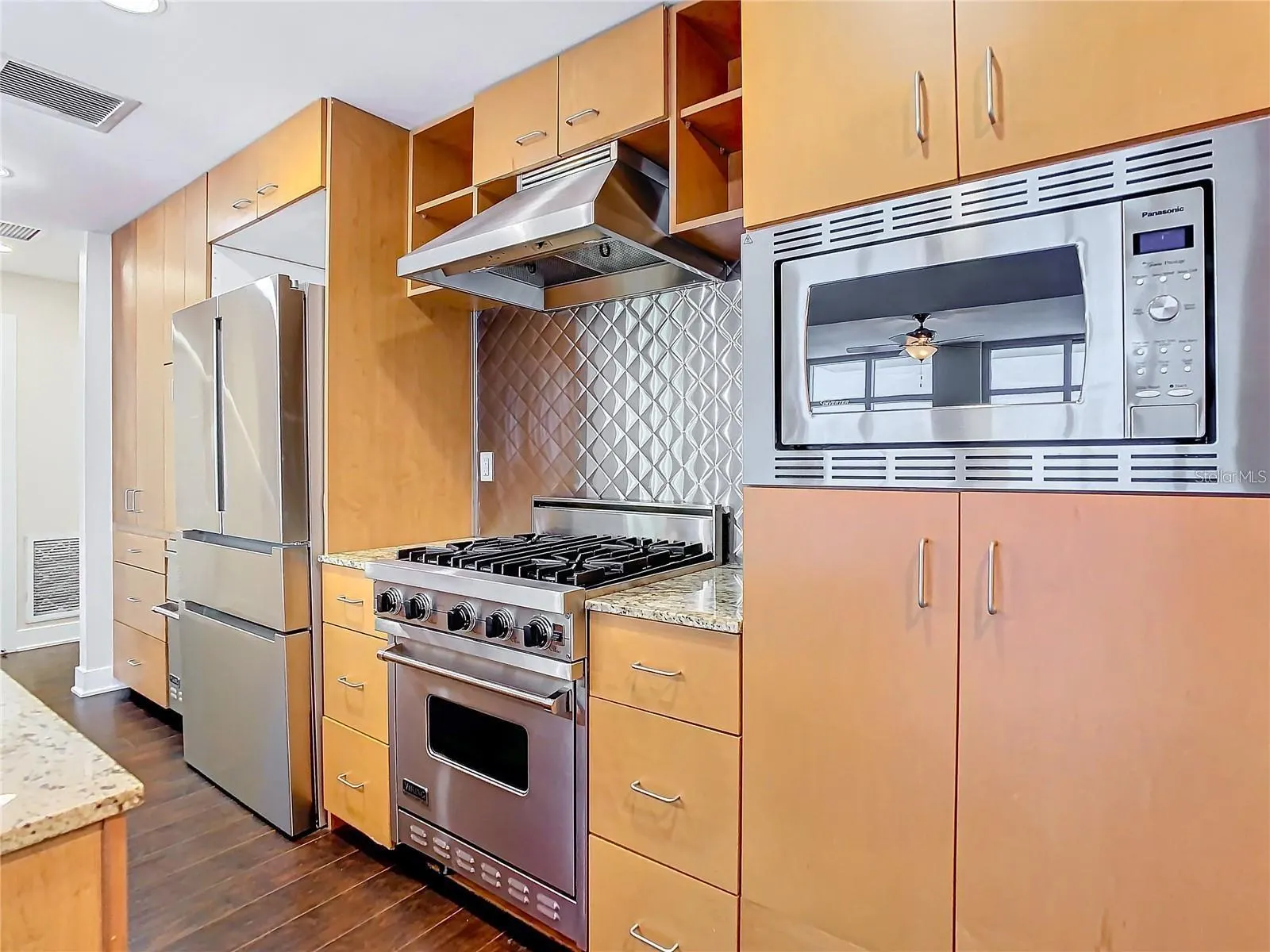 1208 E KENNEDY BLVD #1209, #1209