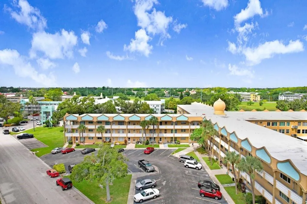 2466 ECUADORIAN WAY #6, #6