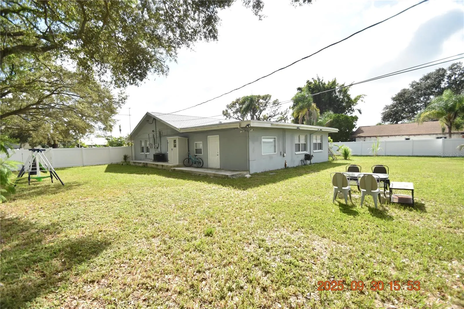 3295 ADRIAN AVE