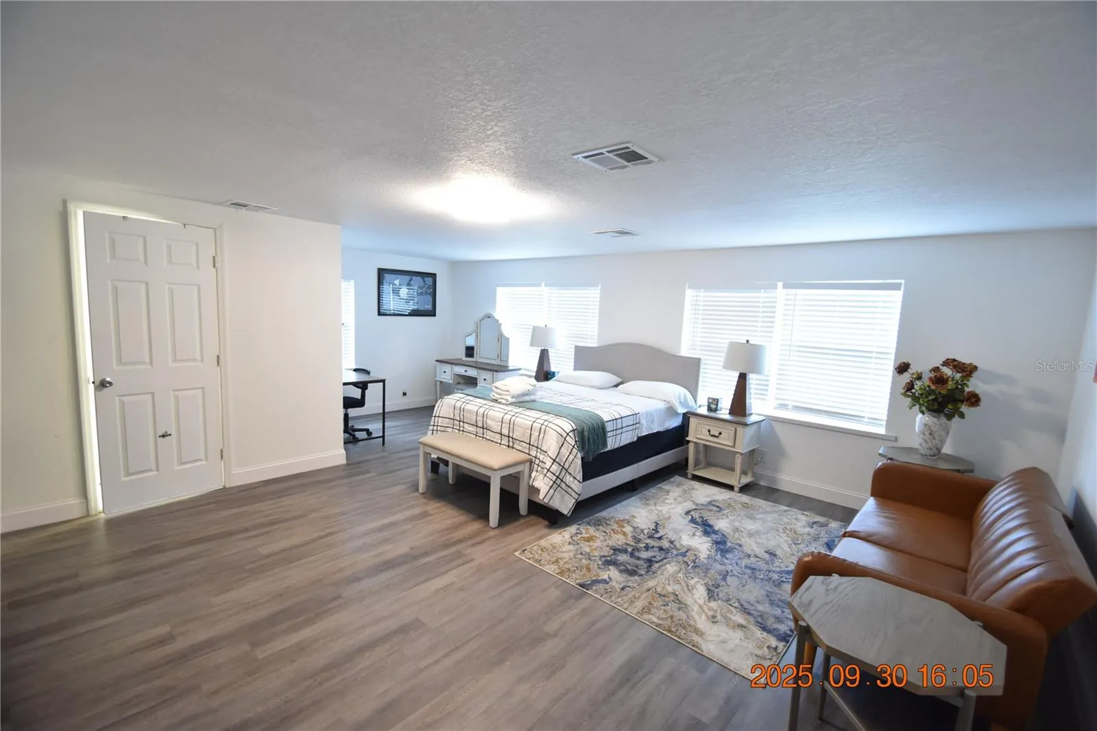 3295 ADRIAN AVE