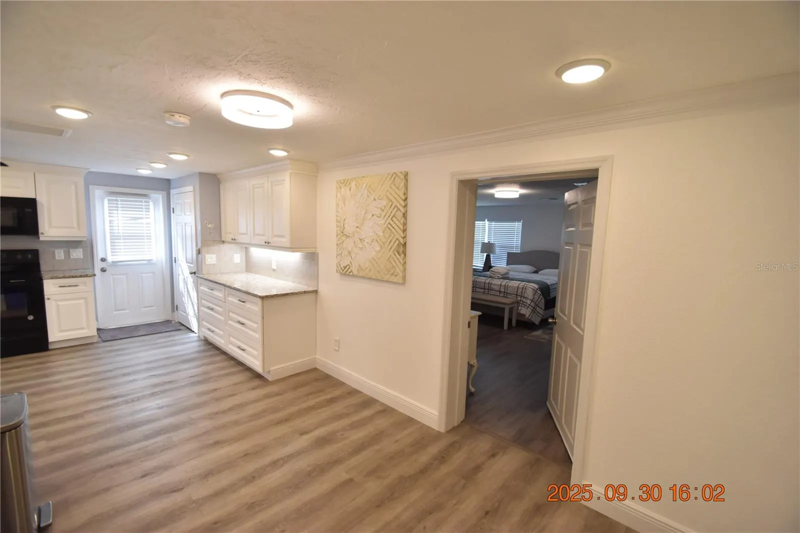 3295 ADRIAN AVE