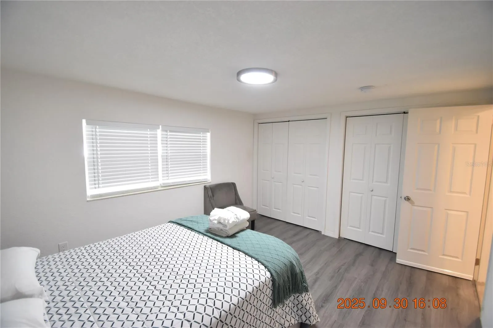 3295 ADRIAN AVE