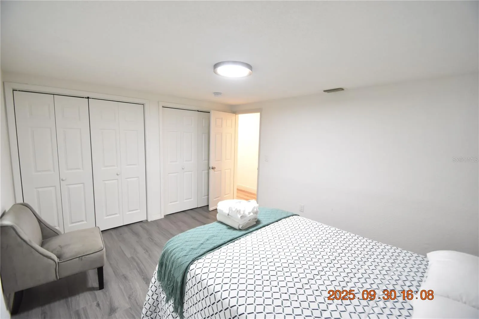 3295 ADRIAN AVE