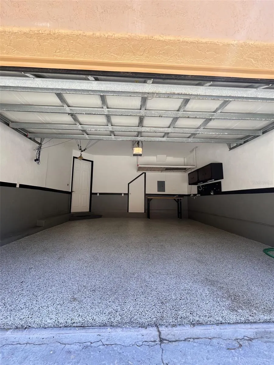 2911 HANSEN MANOR LN