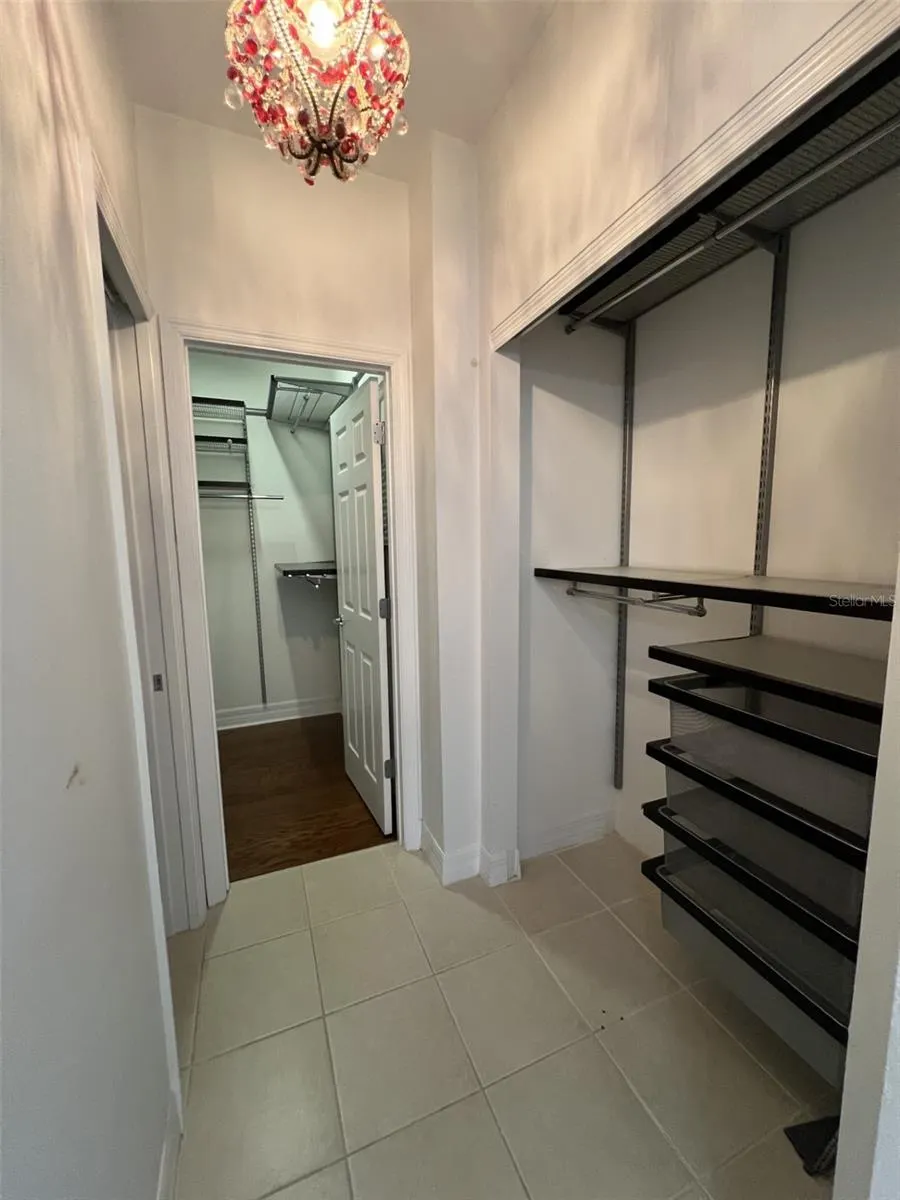 2911 HANSEN MANOR LN