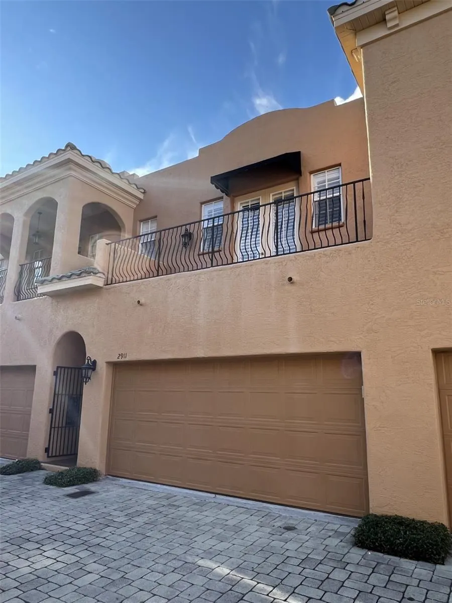 2911 HANSEN MANOR LN