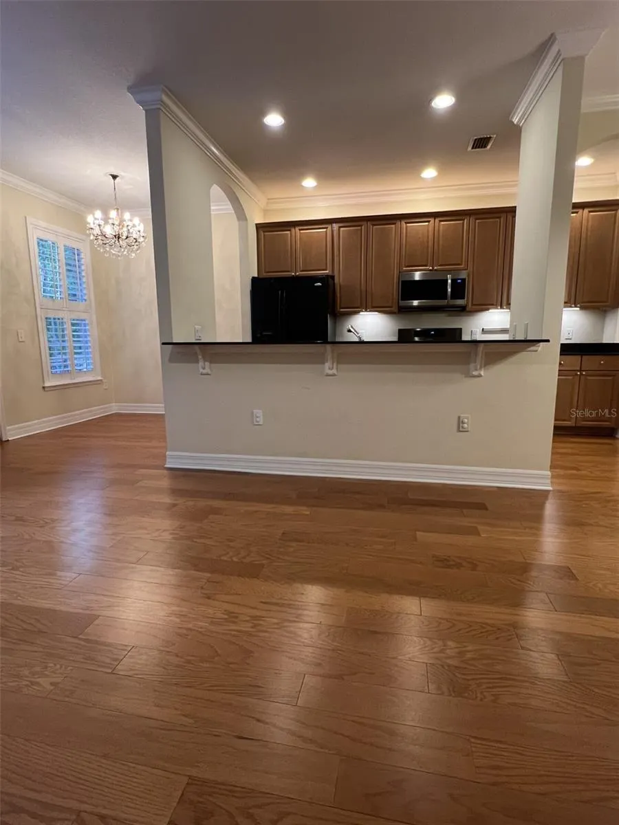 2911 HANSEN MANOR LN