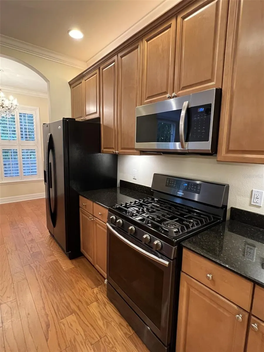 2911 HANSEN MANOR LN