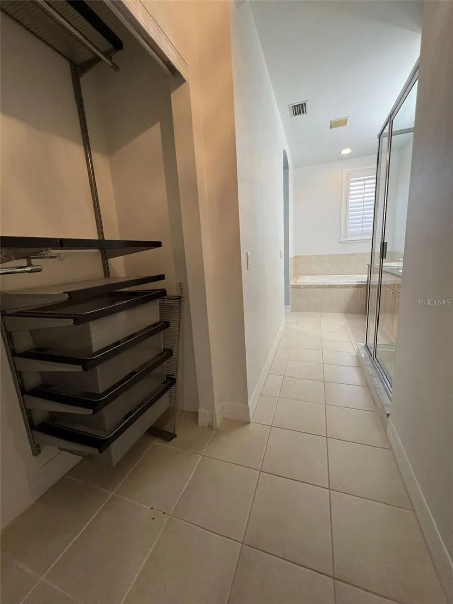 2911 HANSEN MANOR LN