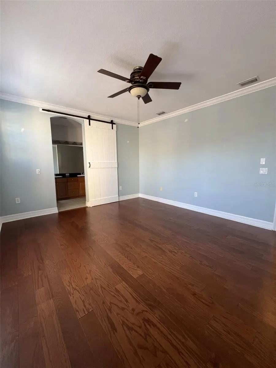 2911 HANSEN MANOR LN
