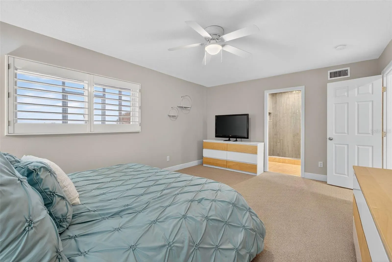 800 MADONNA BLVD #1, #1