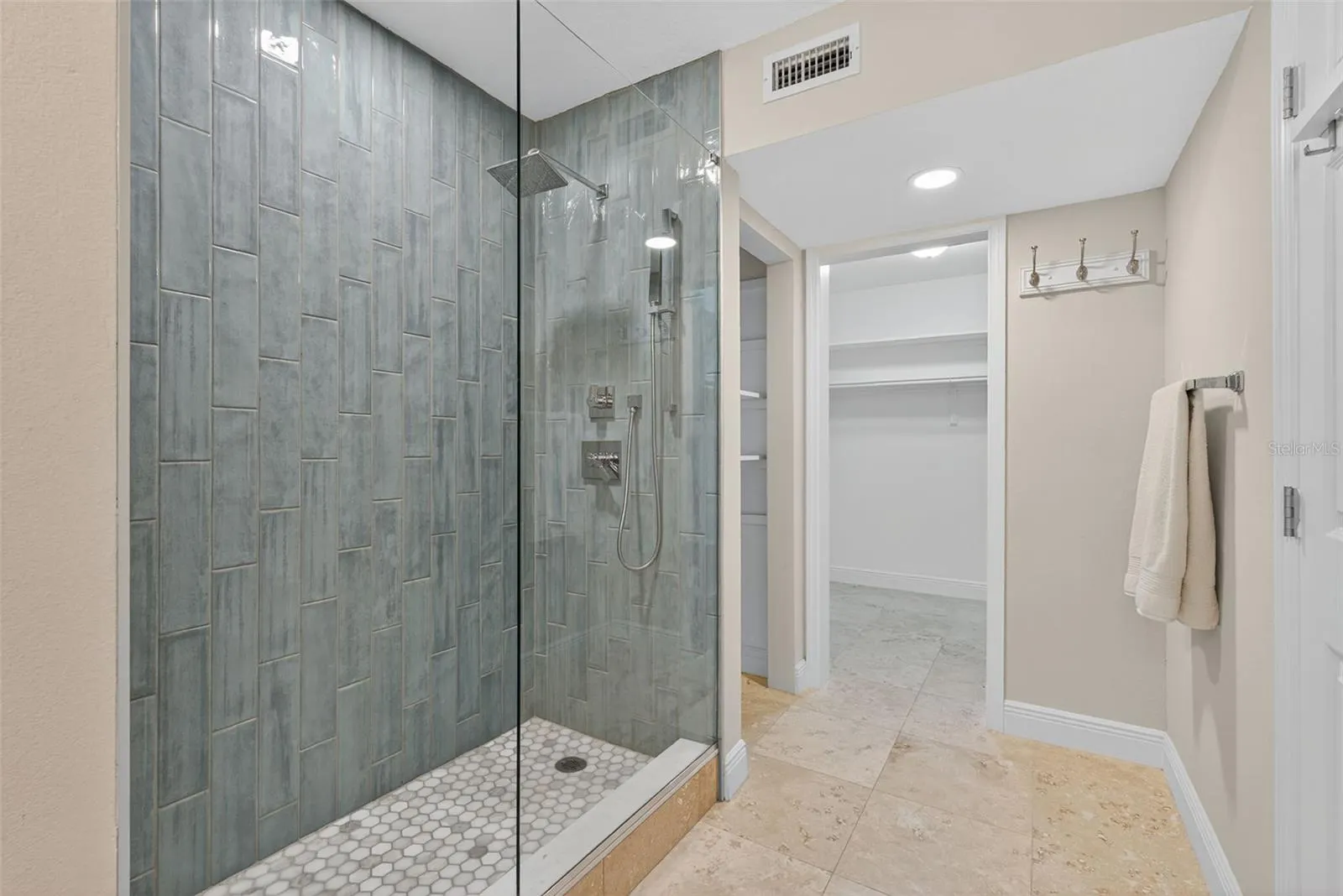 800 MADONNA BLVD #1, #1