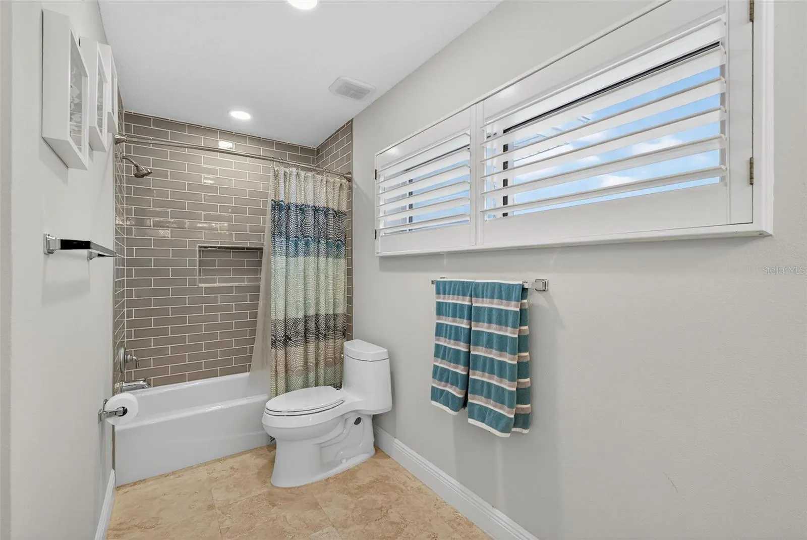 800 MADONNA BLVD #1, #1