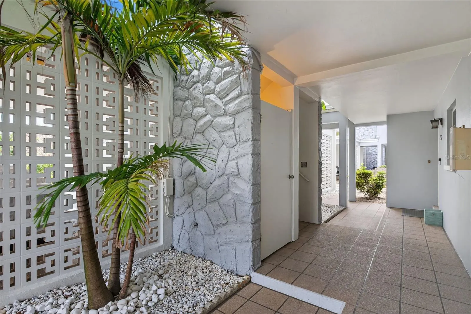 800 MADONNA BLVD #1, #1
