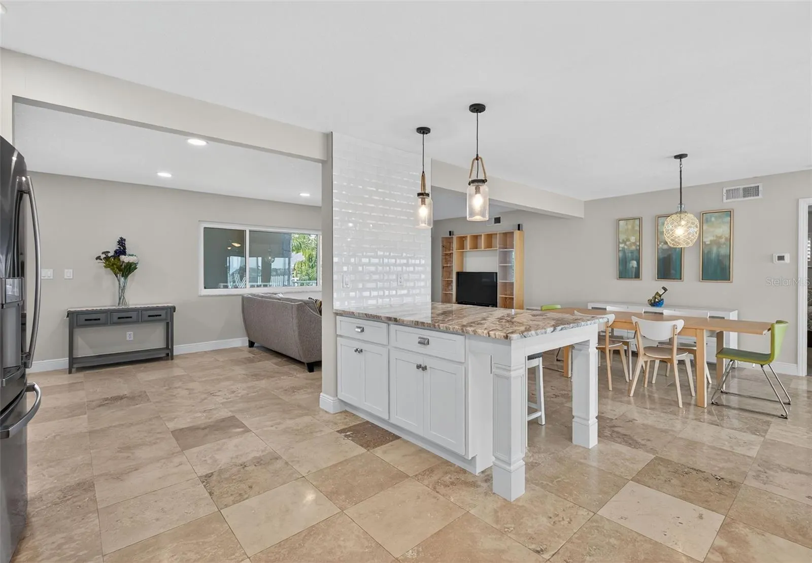 800 MADONNA BLVD #1, #1