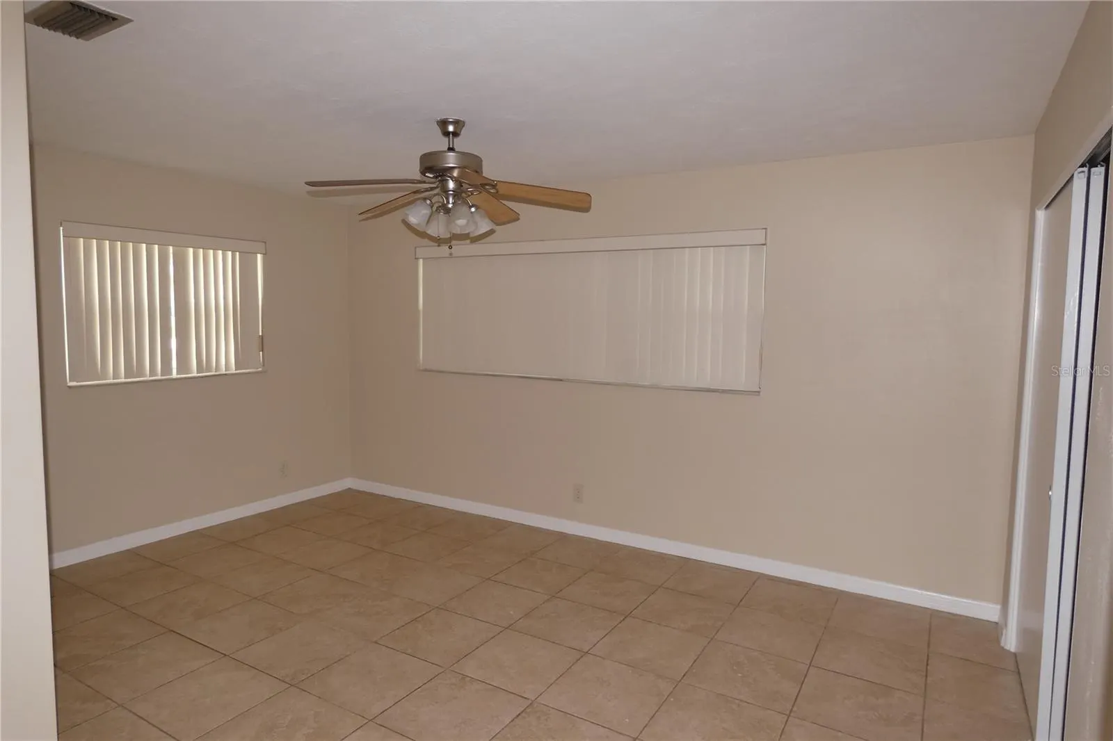 2840 52ND LN N