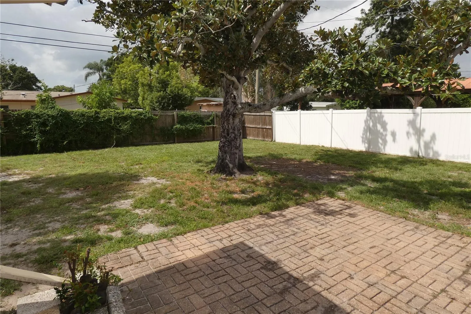 2840 52ND LN N