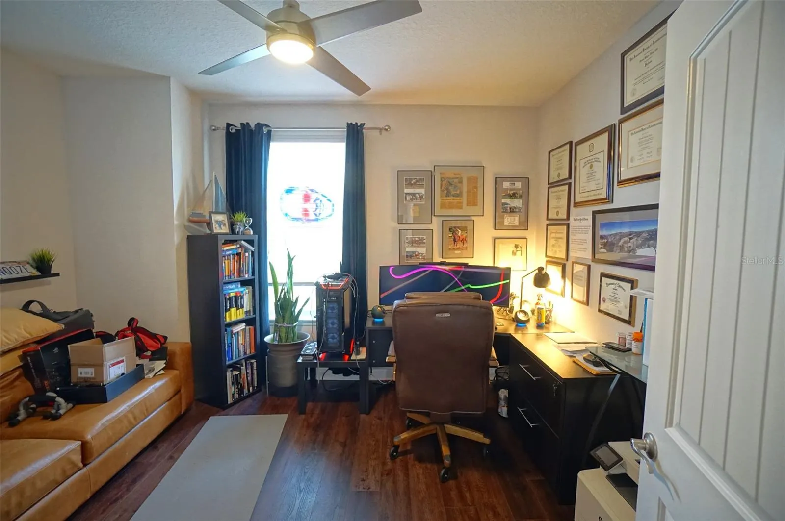 115 N ARRAWANA AVE #8, #8