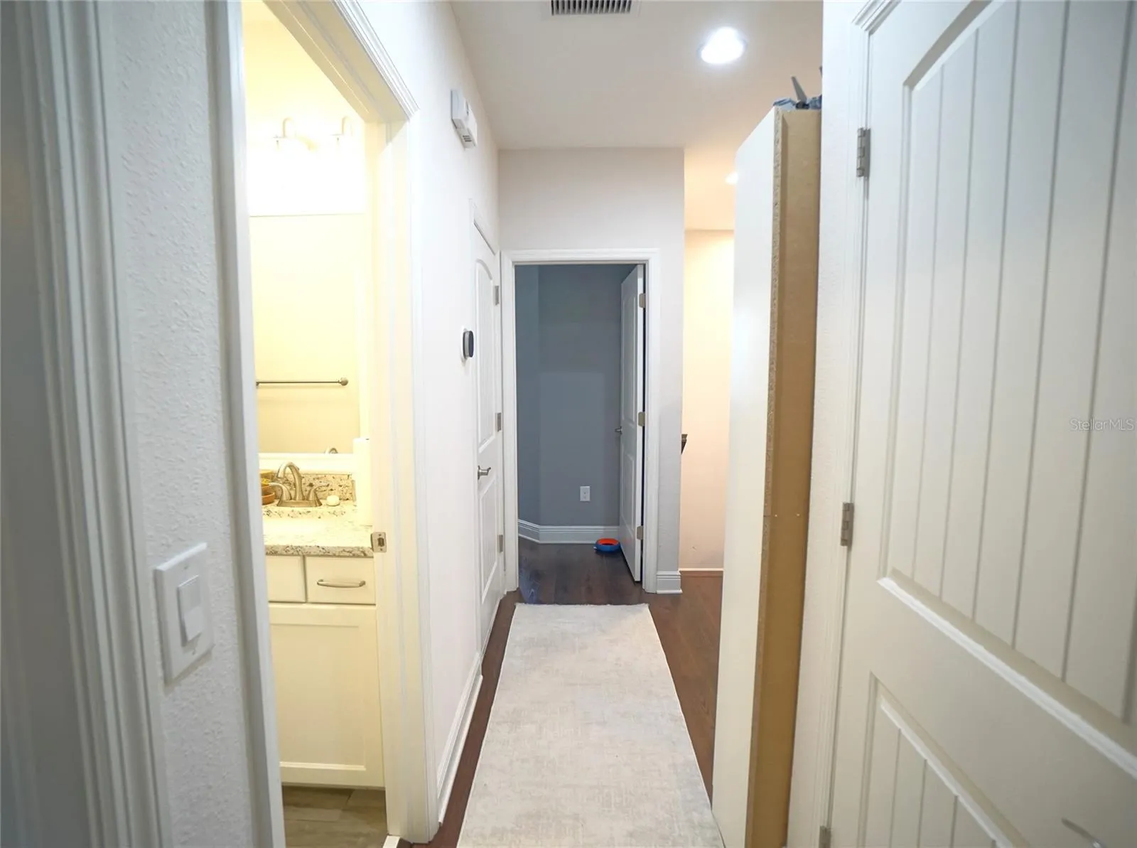 115 N ARRAWANA AVE #8, #8