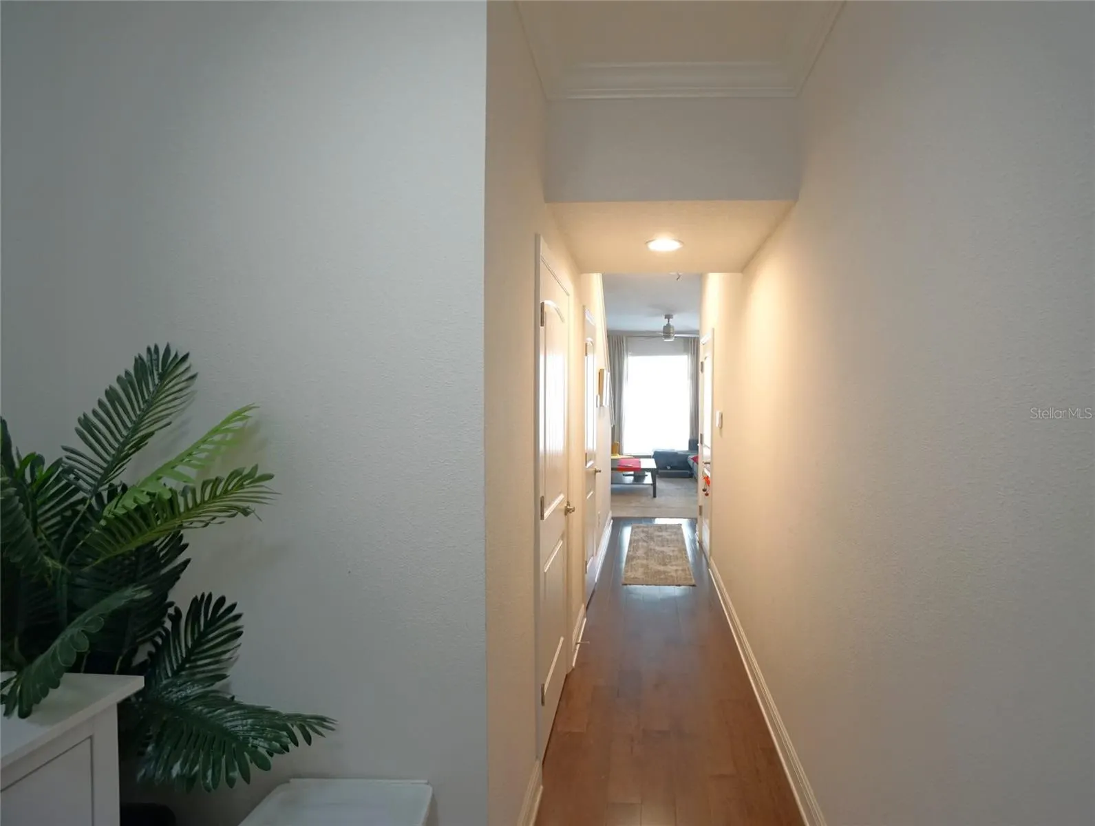 115 N ARRAWANA AVE #8, #8