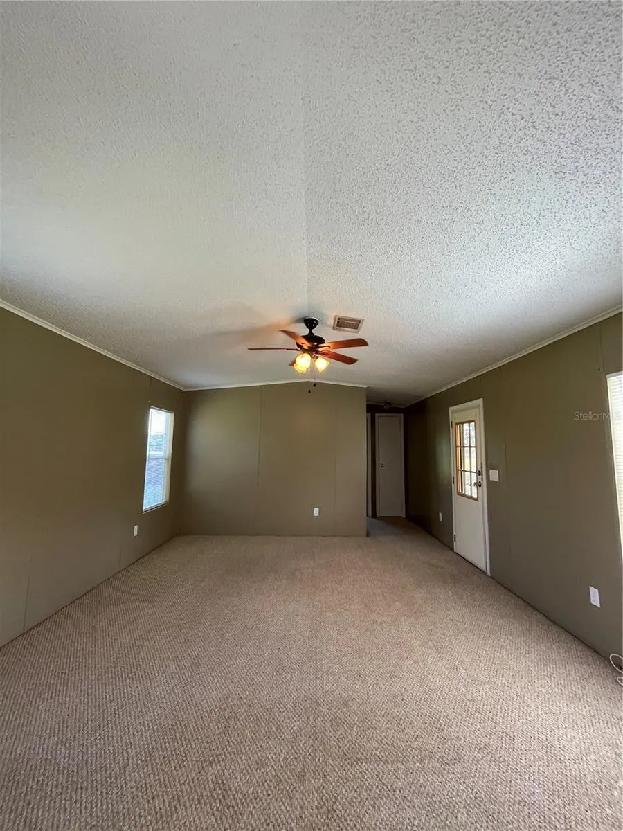 8719 LITHIA PINECREST RD