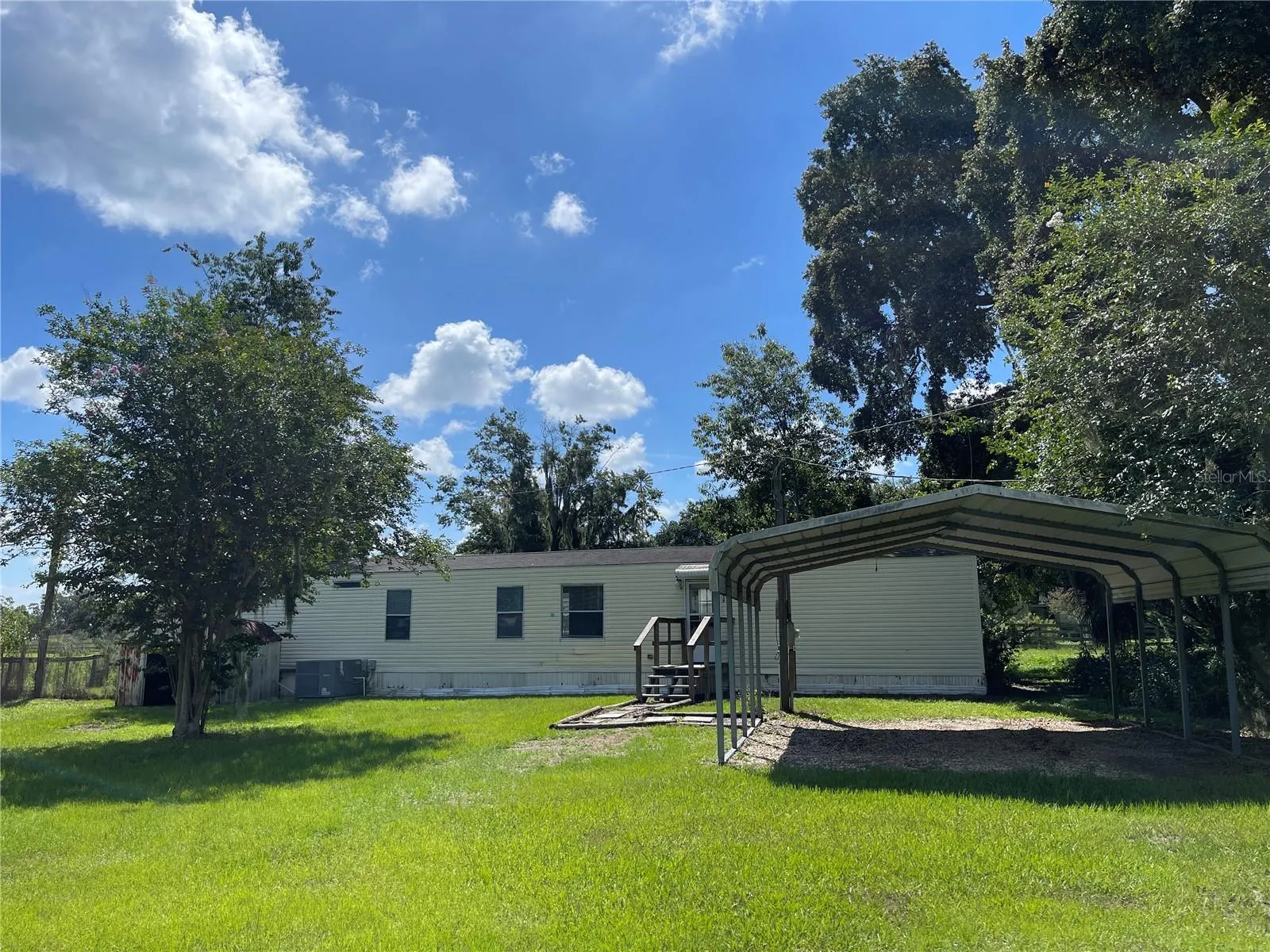 8719 LITHIA PINECREST RD