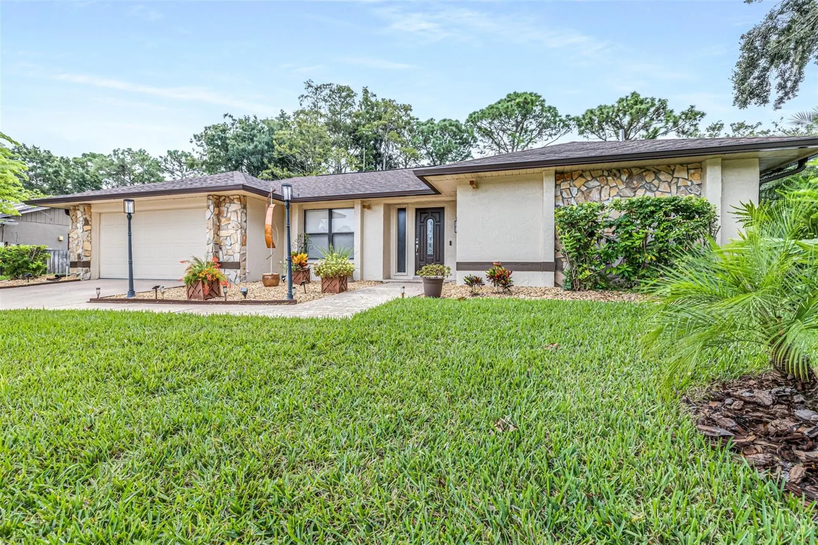 3404 BRIAN RD S