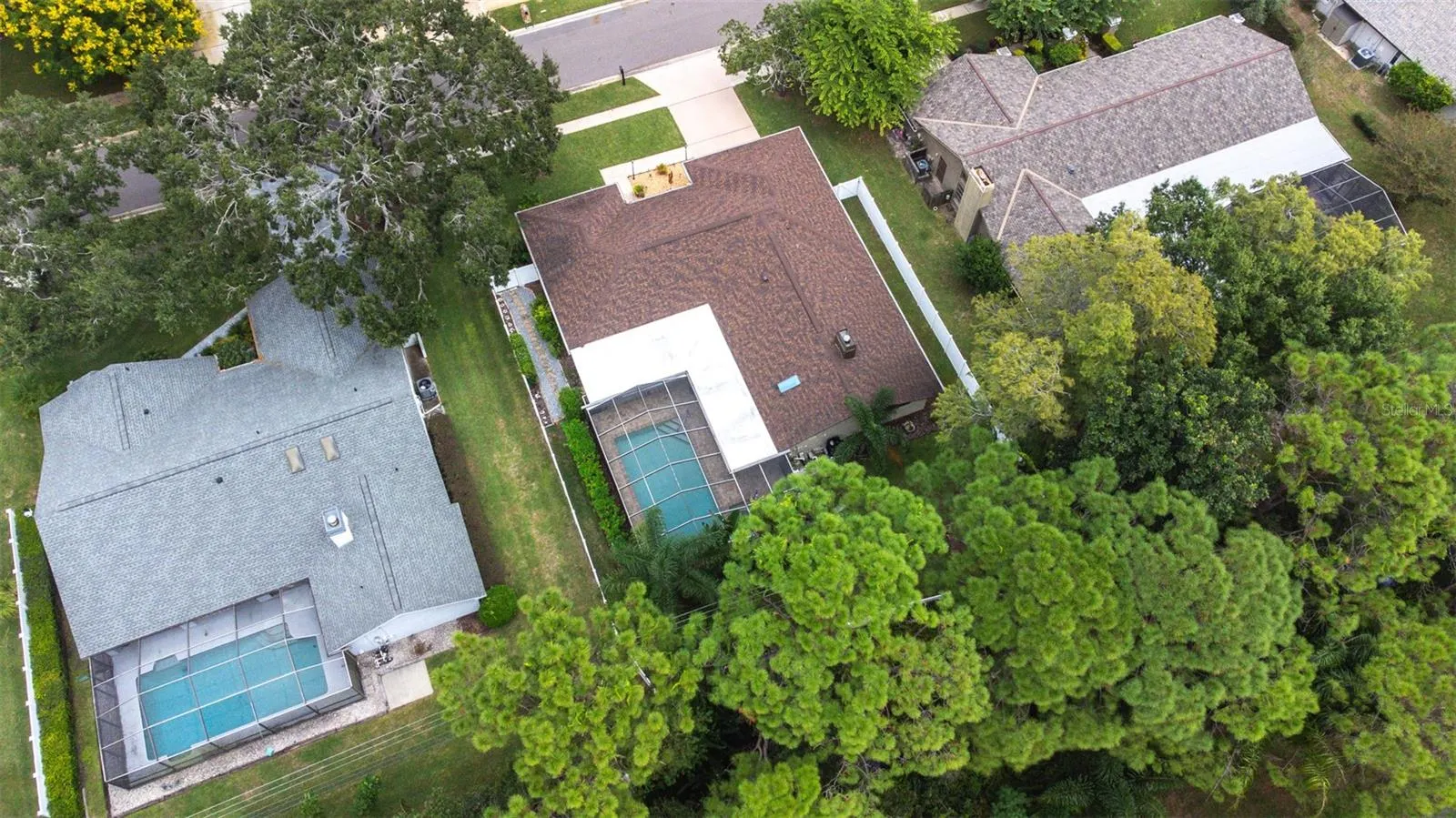 3404 BRIAN RD S