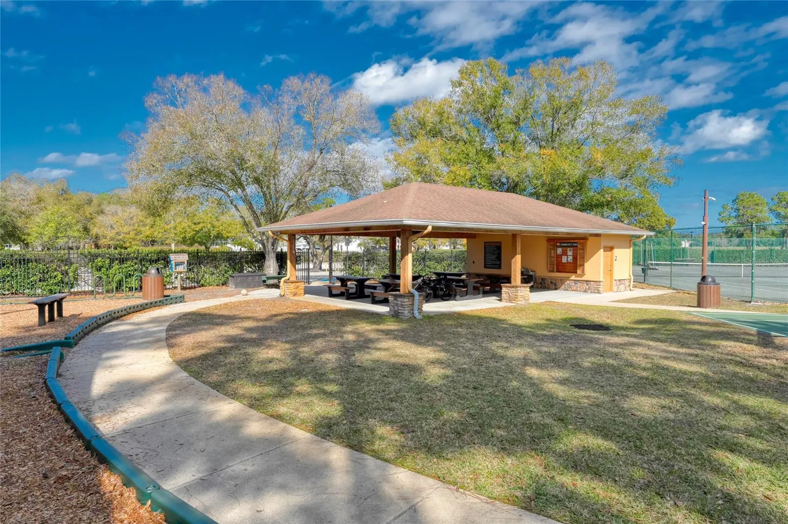 12922 RED CARDINAL DR