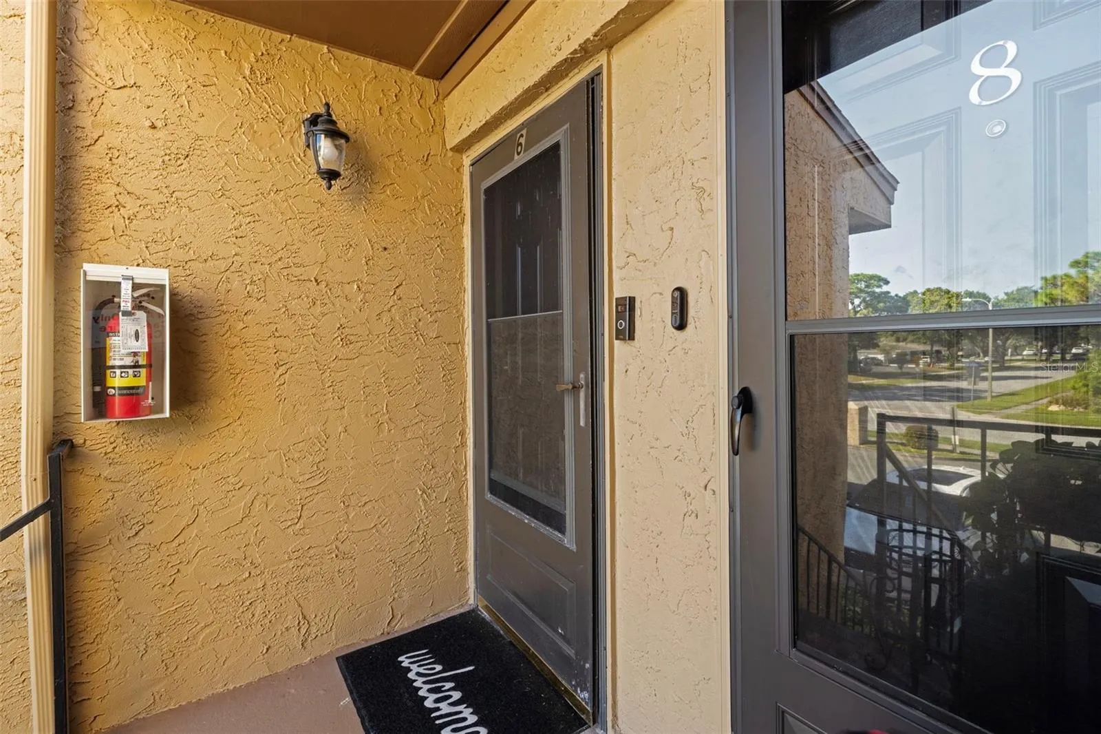 1575 GREENLEA DR #6, #6
