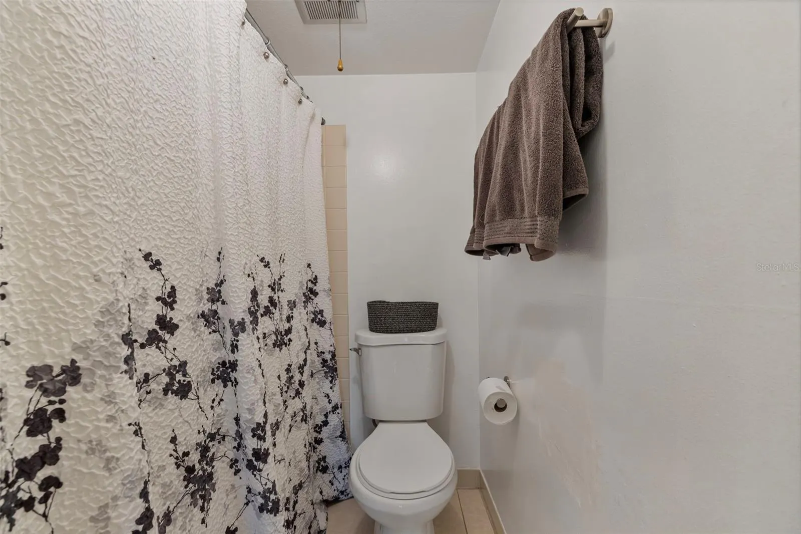 1575 GREENLEA DR #6, #6