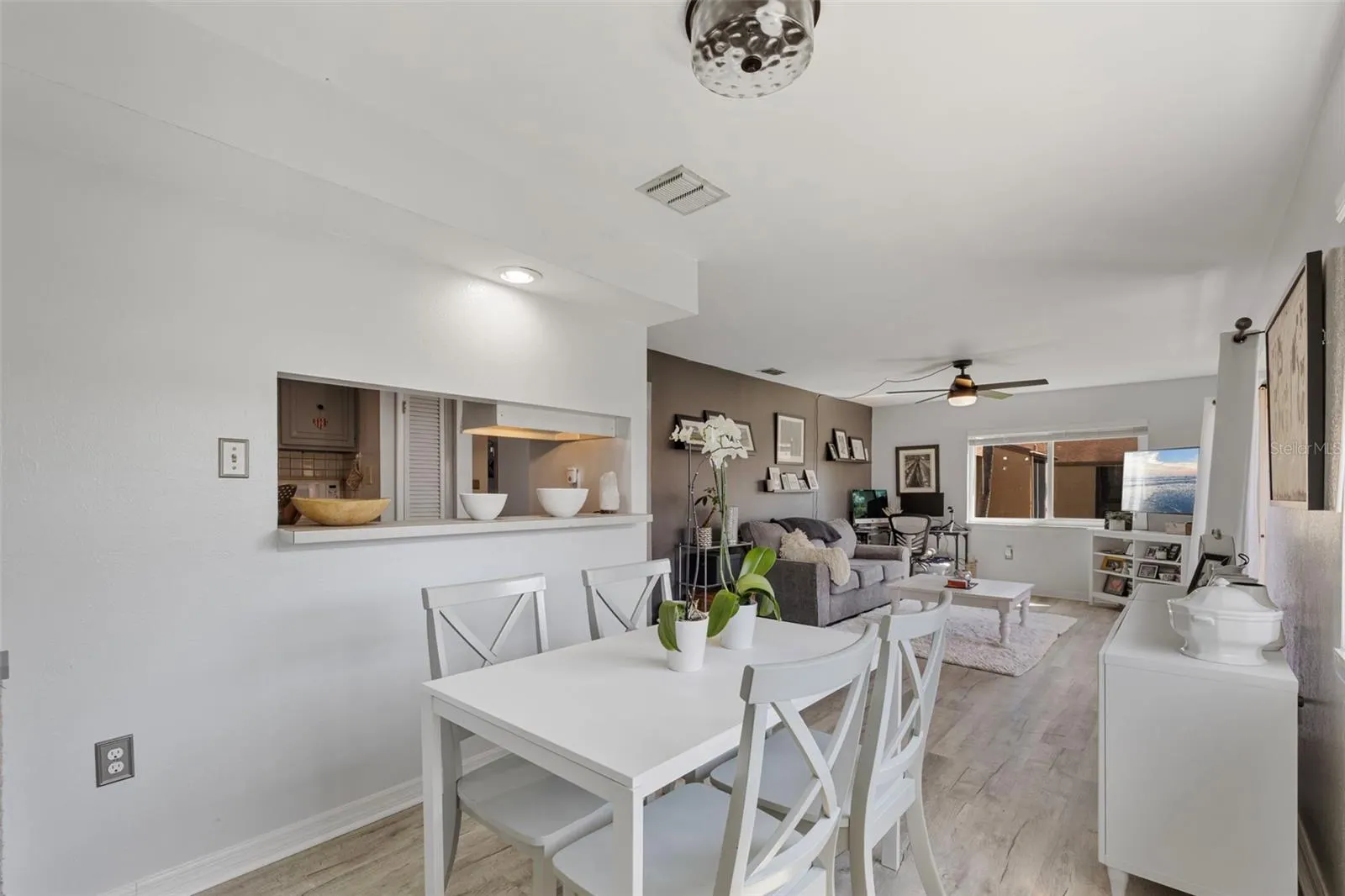 1575 GREENLEA DR #6, #6
