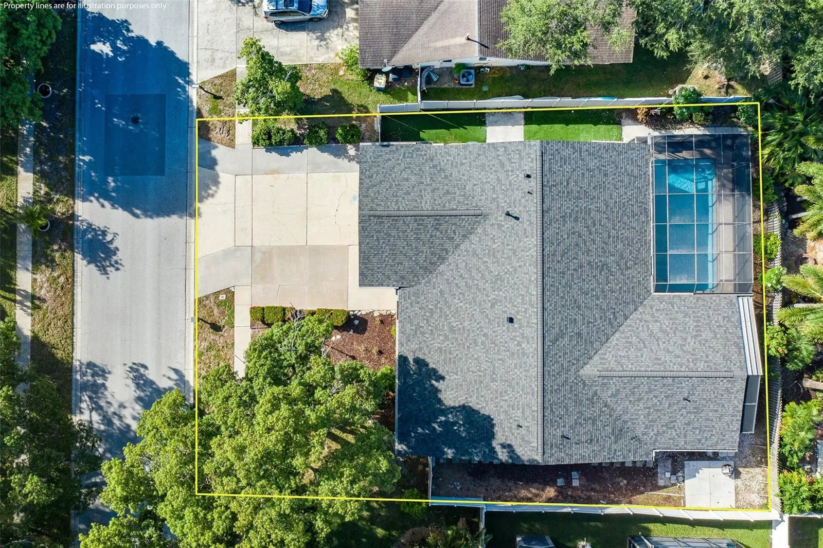 2568 REDWOOD WAY