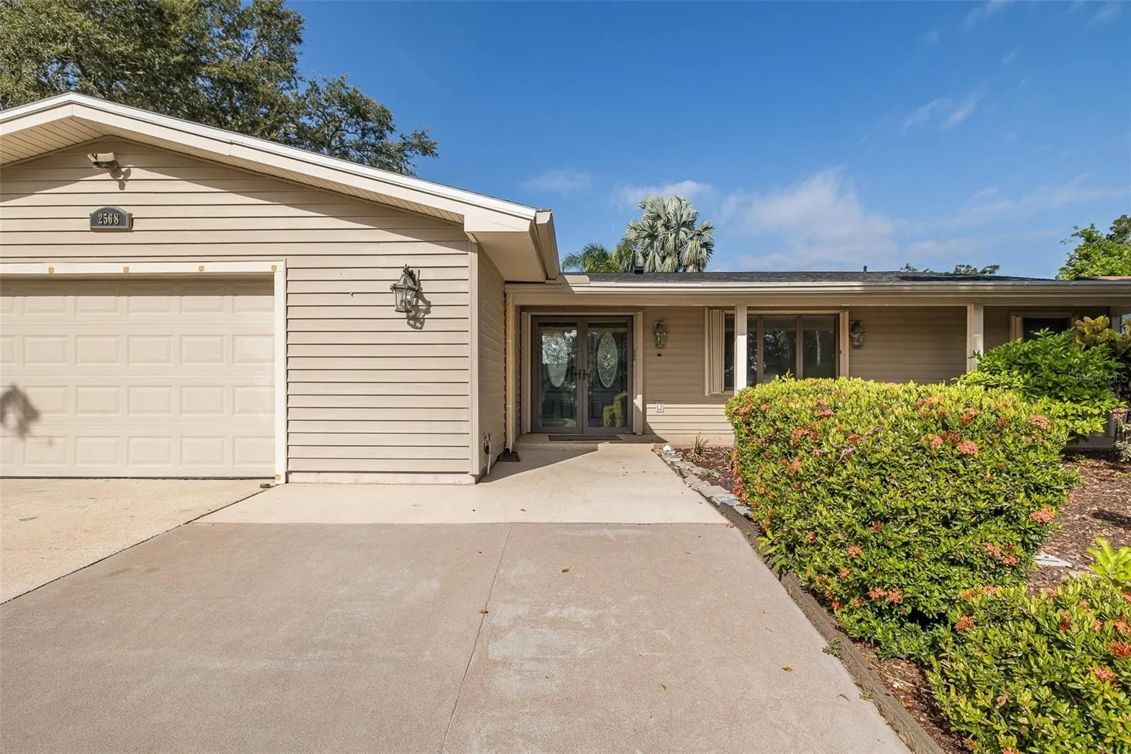 2568 REDWOOD WAY