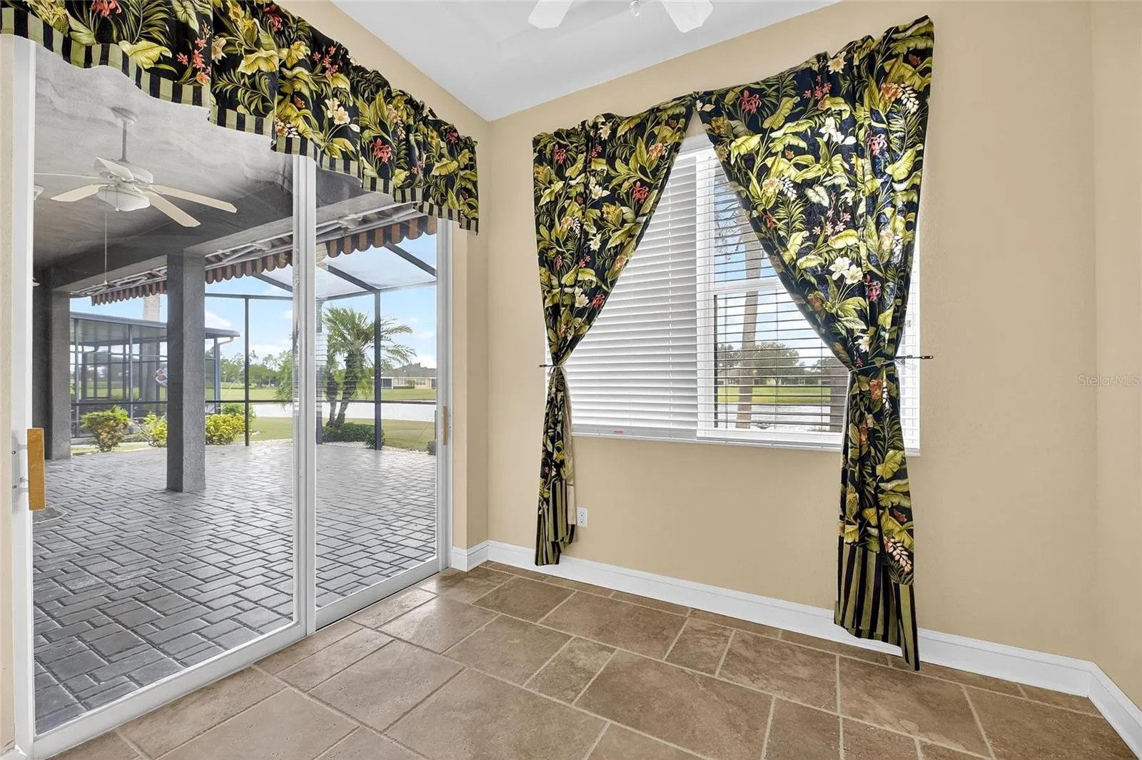 1039 EMERALD DUNES DR