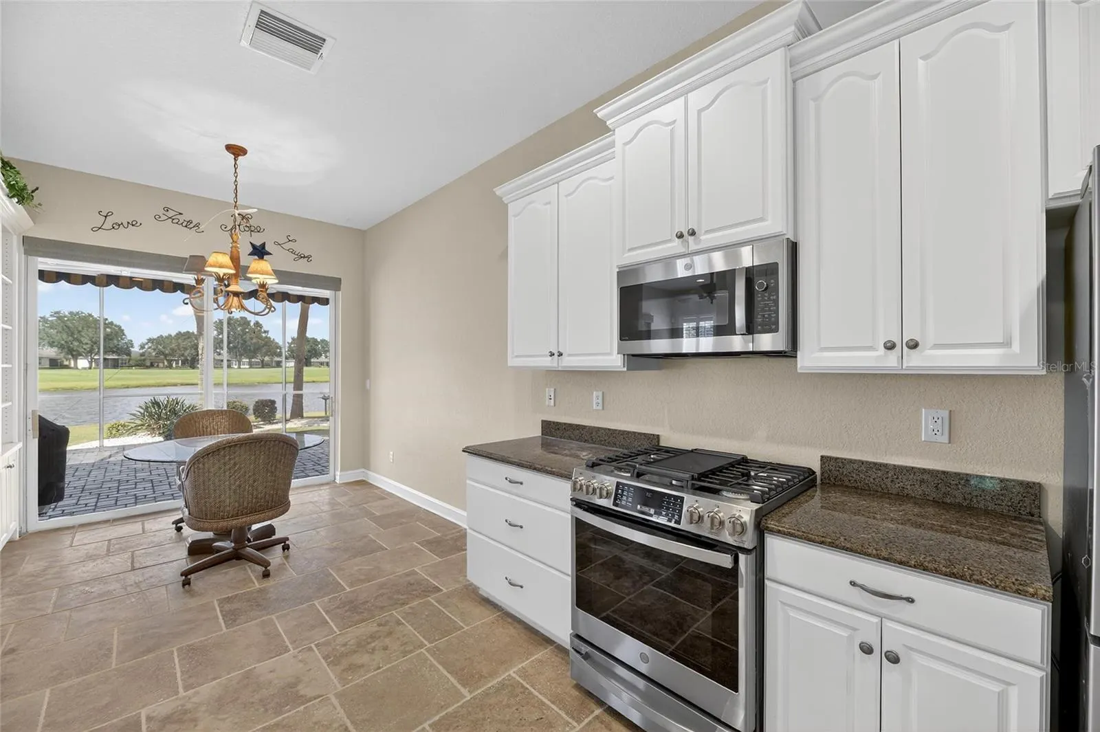 1039 EMERALD DUNES DR