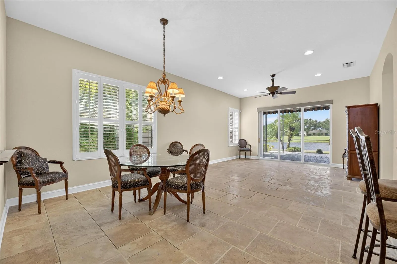 1039 EMERALD DUNES DR
