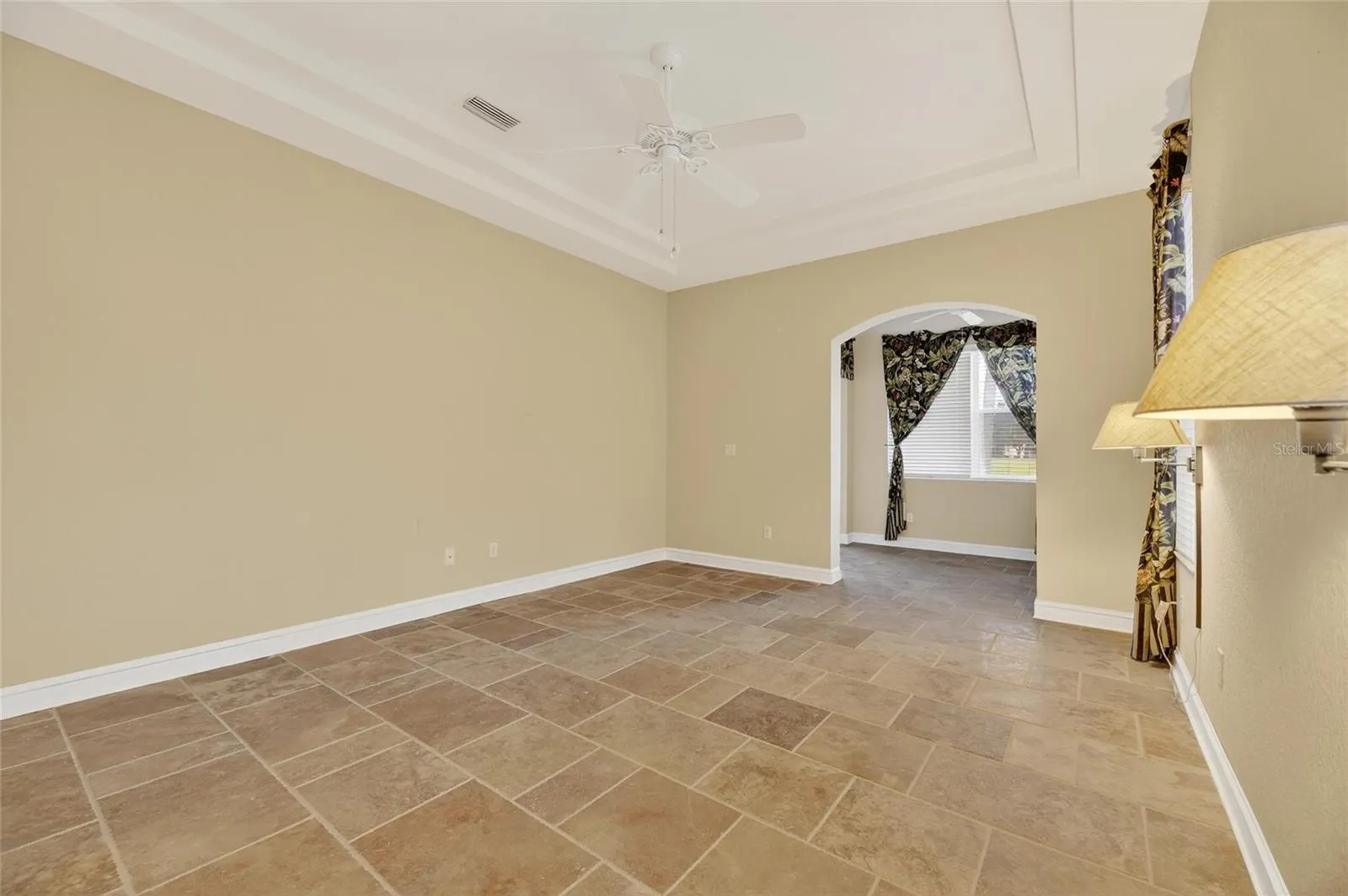 1039 EMERALD DUNES DR