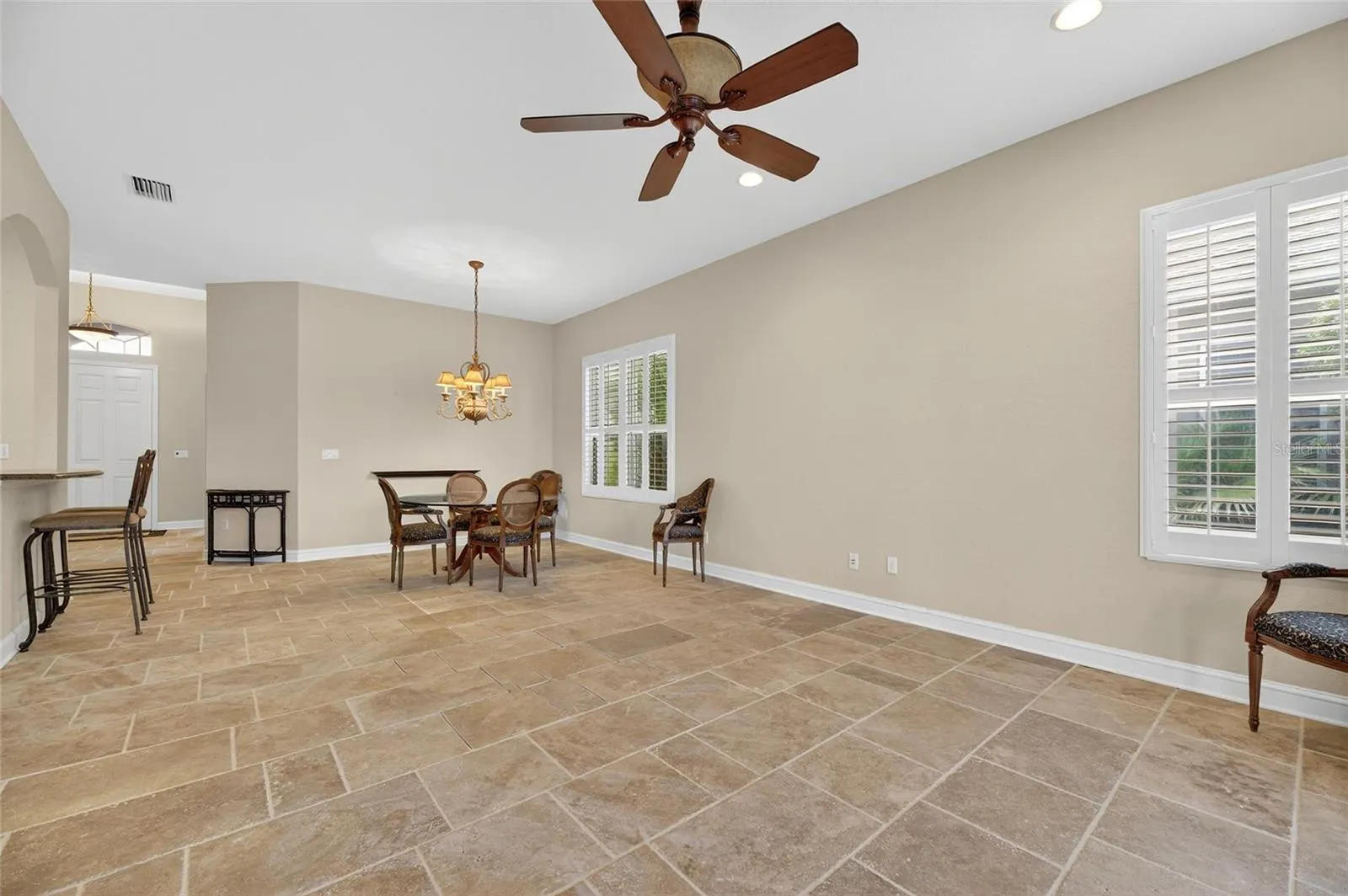 1039 EMERALD DUNES DR