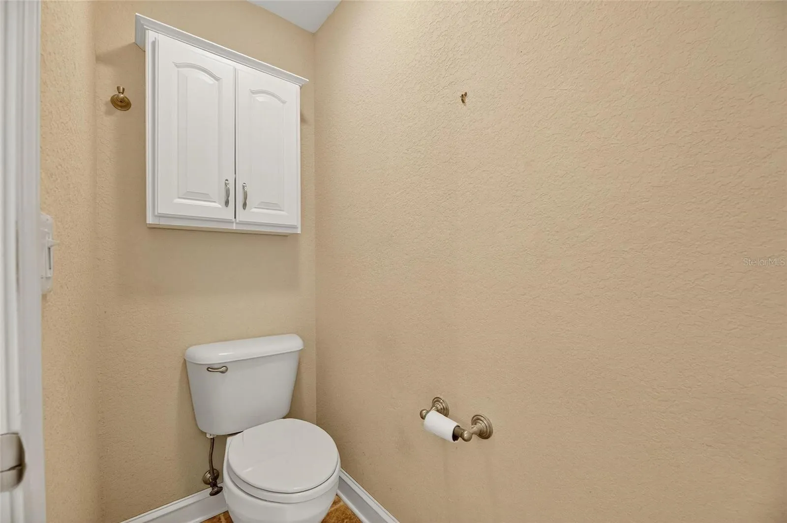 1039 EMERALD DUNES DR