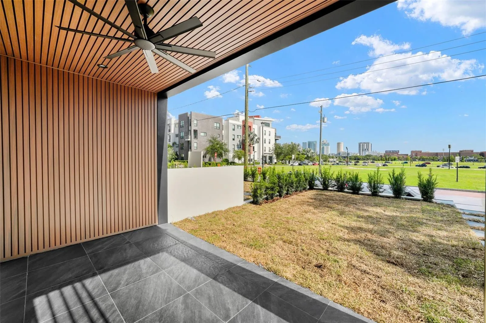 501 W ROSS AVE #3, #3
