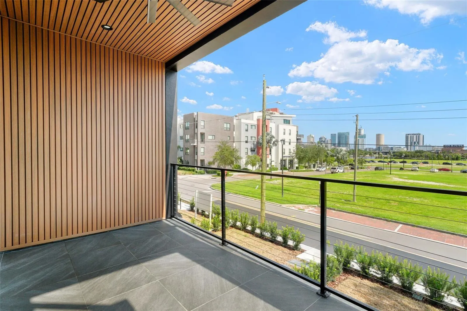501 W ROSS AVE #3, #3
