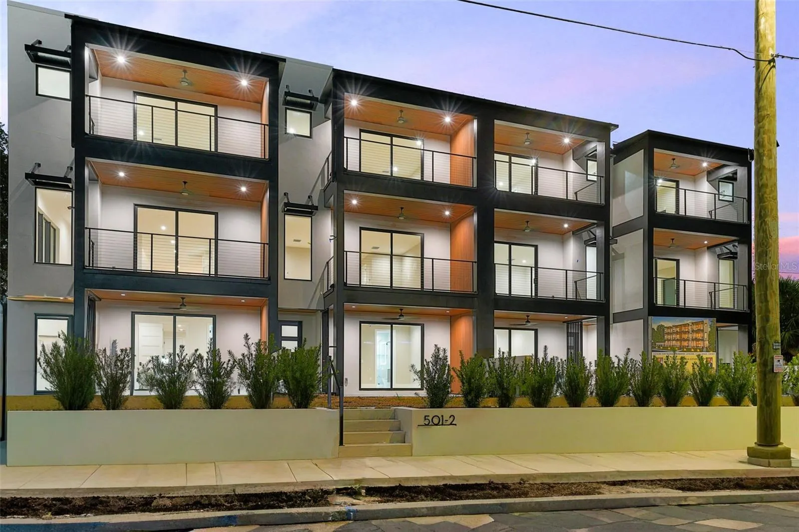 501 W ROSS AVE #3, #3
