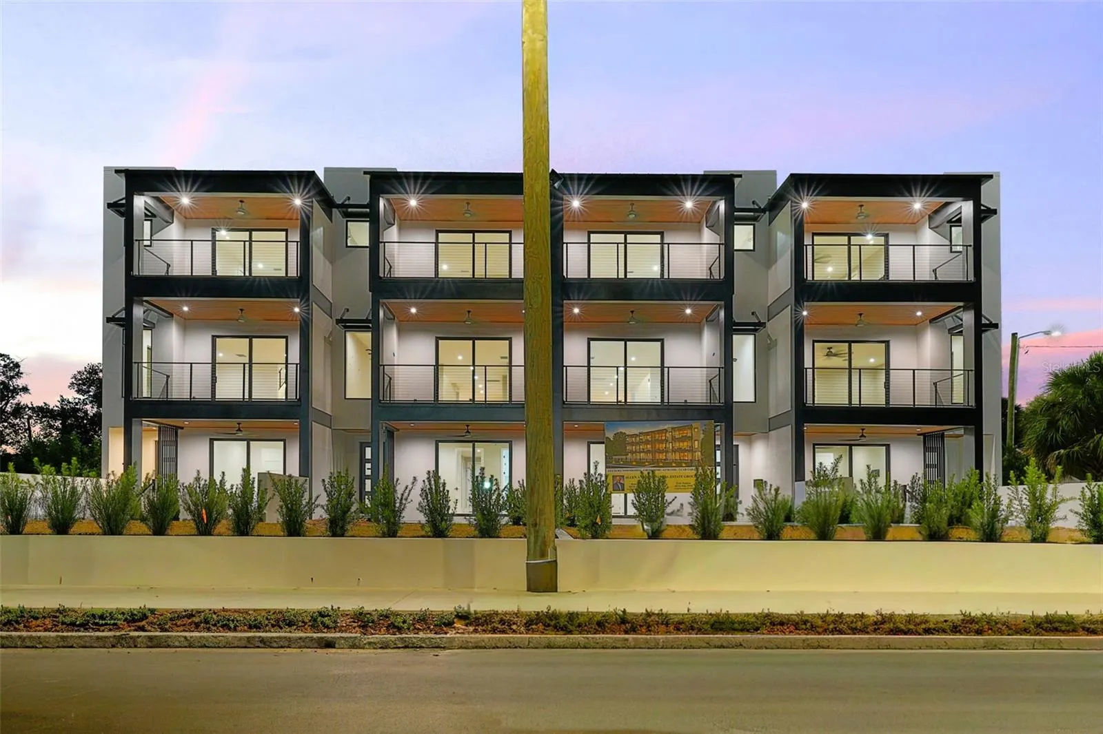 501 W ROSS AVE #3, #3