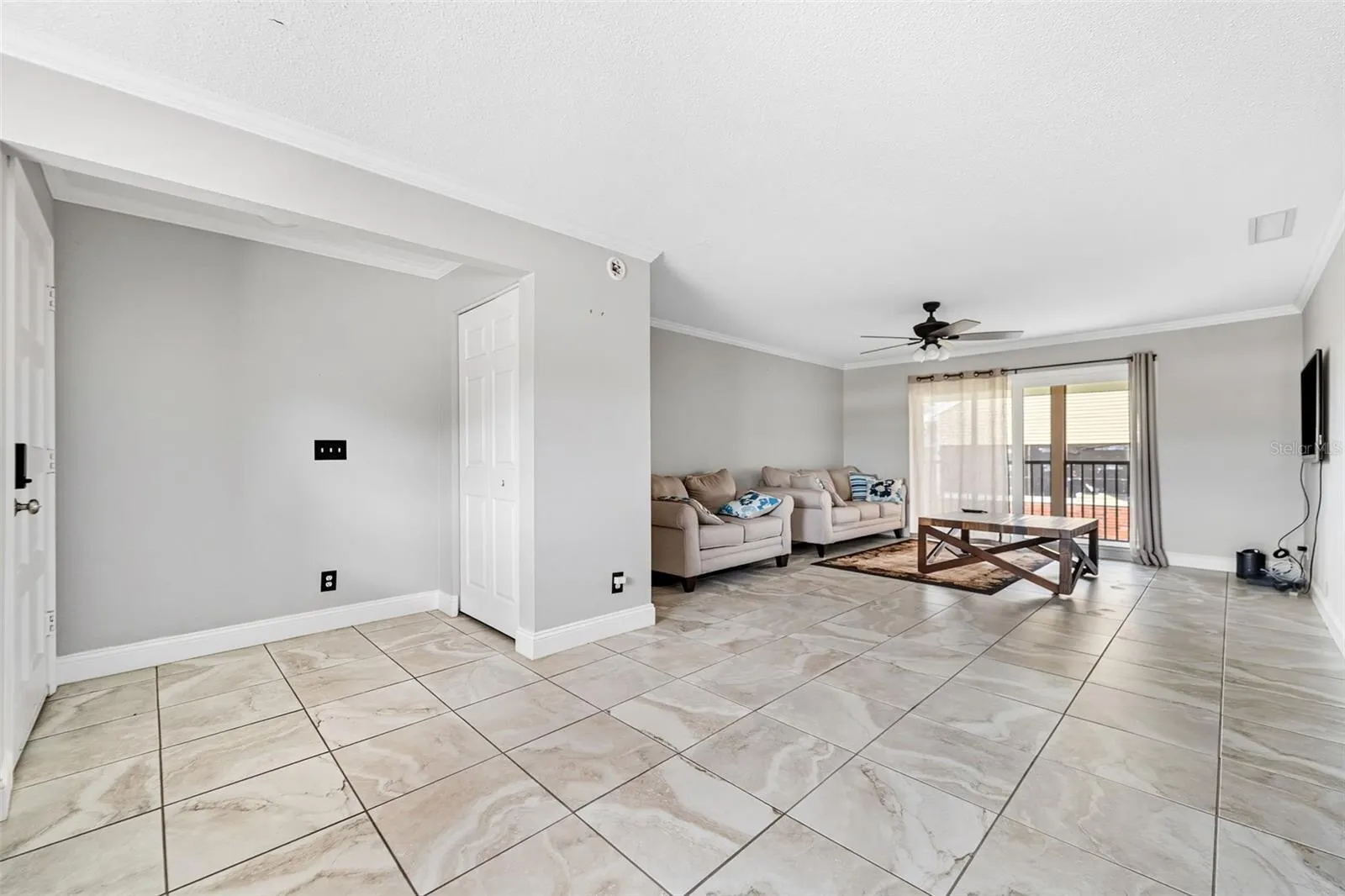200 COUNTRY CLUB DR #808, #808