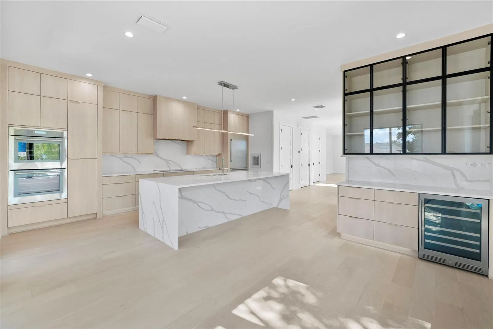 501 W ROSS AVE #4, #4