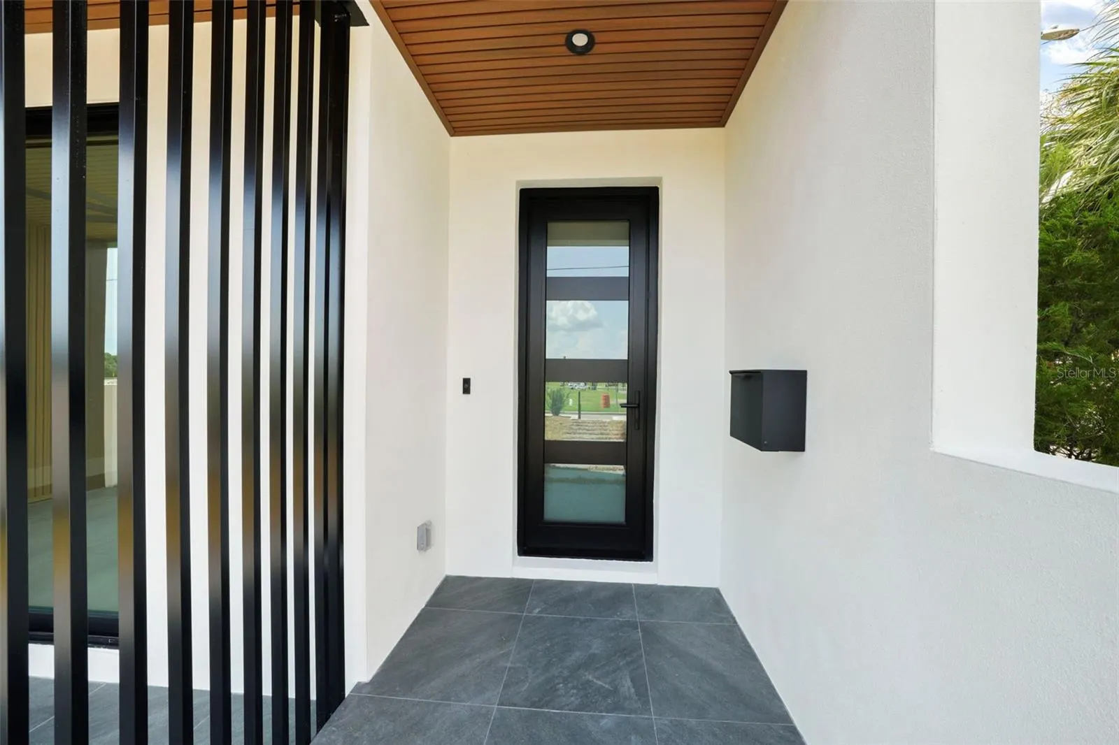 501 W ROSS AVE #4, #4