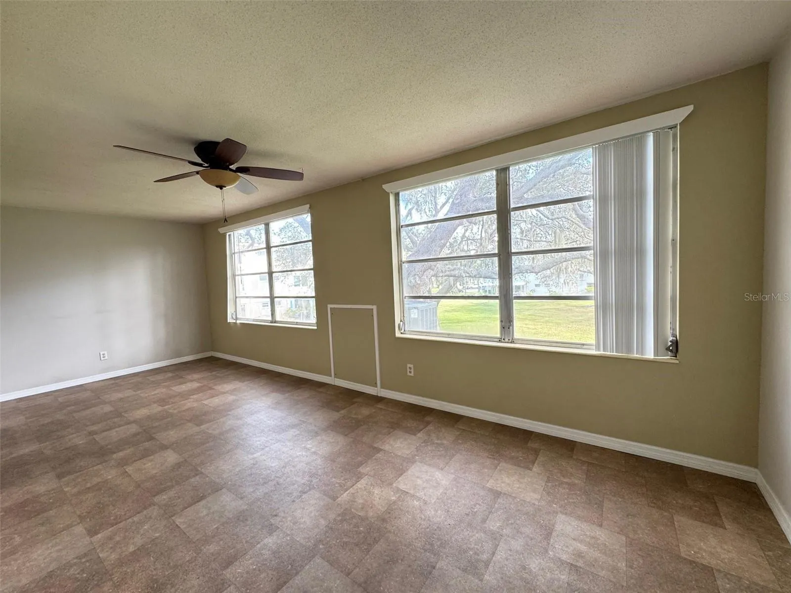 2360 WORLD PARKWAY BLVD #38, #38
