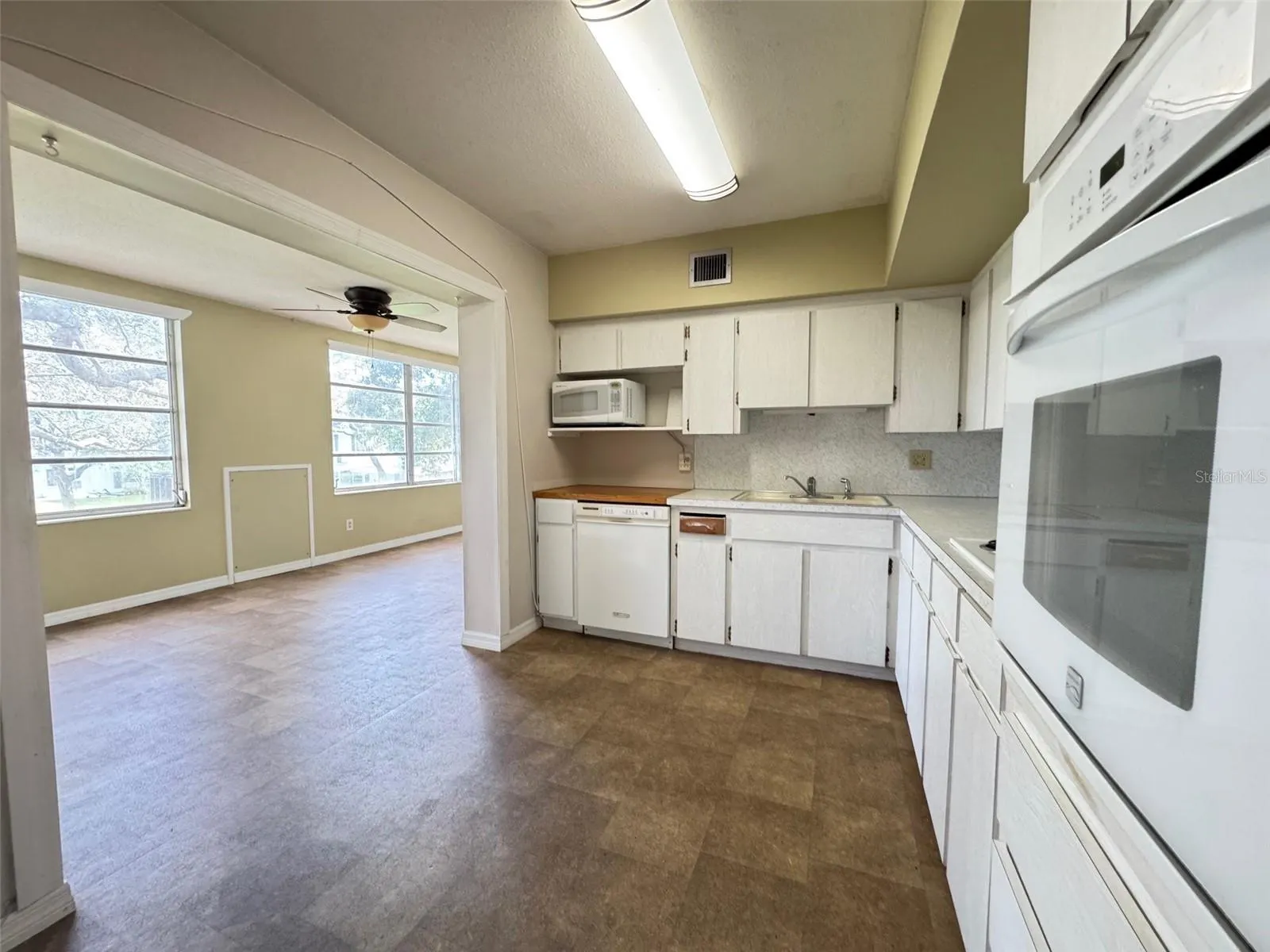 2360 WORLD PARKWAY BLVD #38, #38